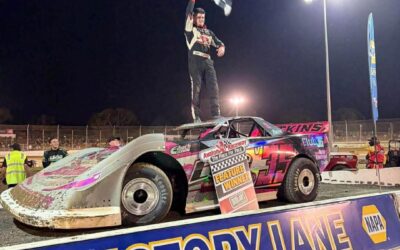 ATKINS WINS VICTORIAN TITLE!